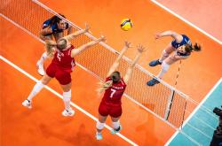 雷速体育官方-波兰乒乓球队险胜法国乒乓球队，马龙完成帽子戏法的简单介绍