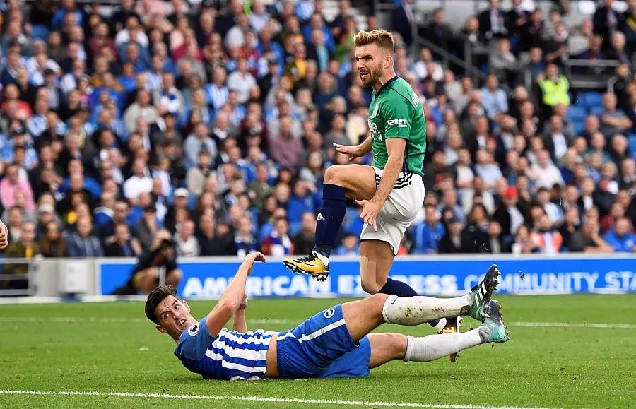 西布朗逆转布莱顿,继续保级希望 西布朗逆转布莱顿,继续保级希望