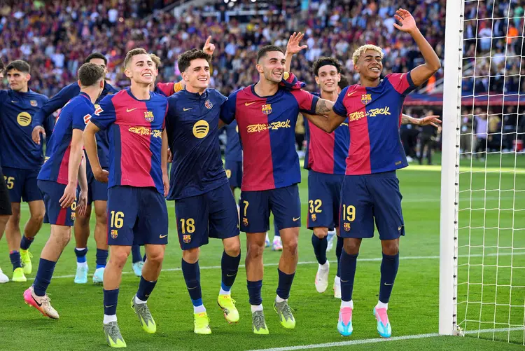 巴萨险胜皇马,携手晋级四强 巴萨险胜皇马,携手晋级四强