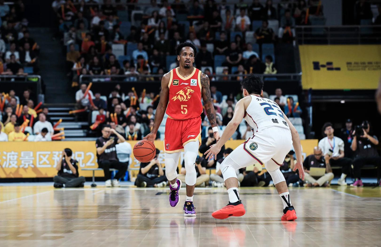 球队备战决赛,外援积极备战 球队备战决赛,外援积极备战