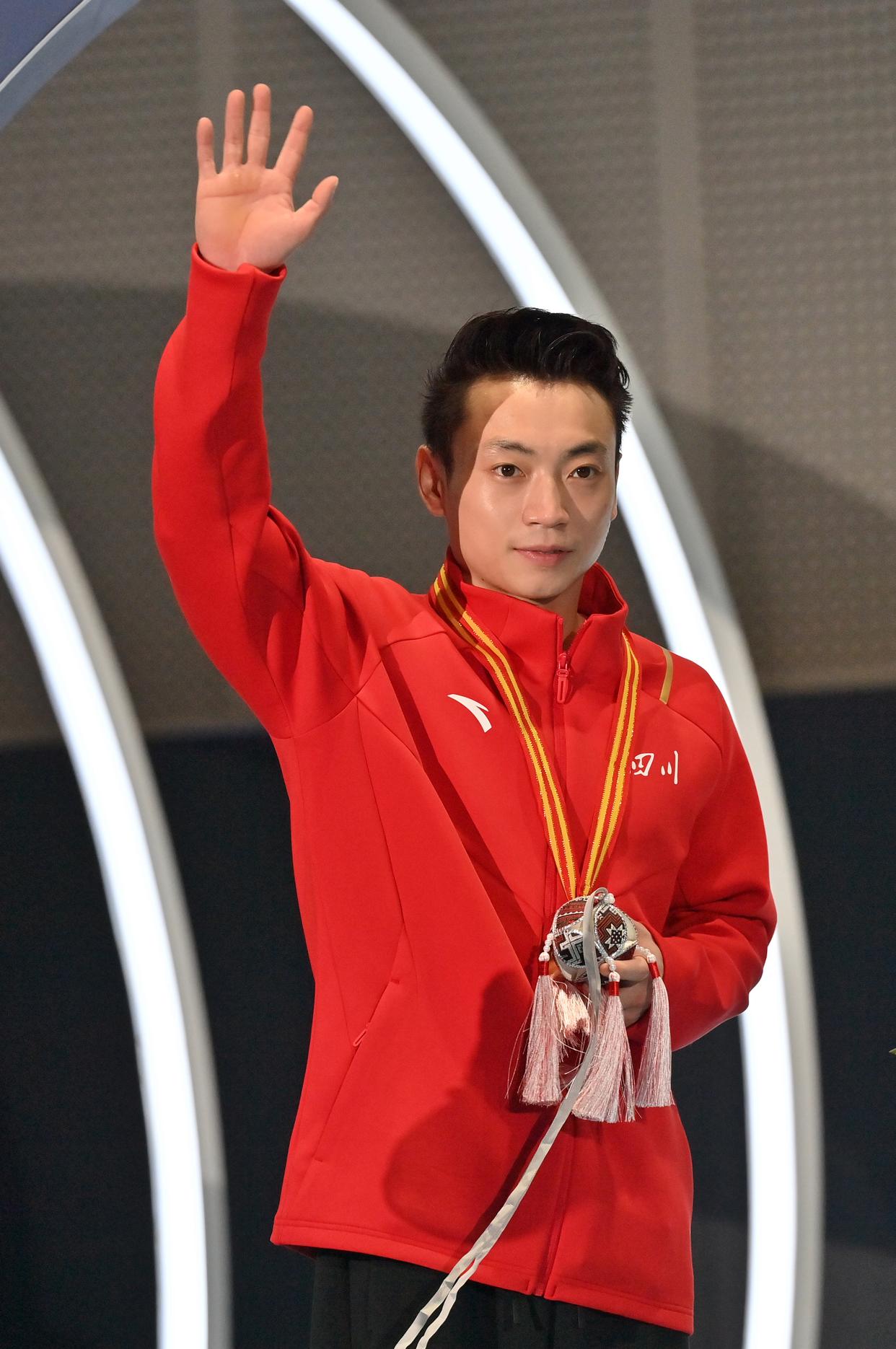 关于体操总决赛即将打响,冠军归属成谜的信息 关于体操总决赛即将打响,冠军归属成谜的信息