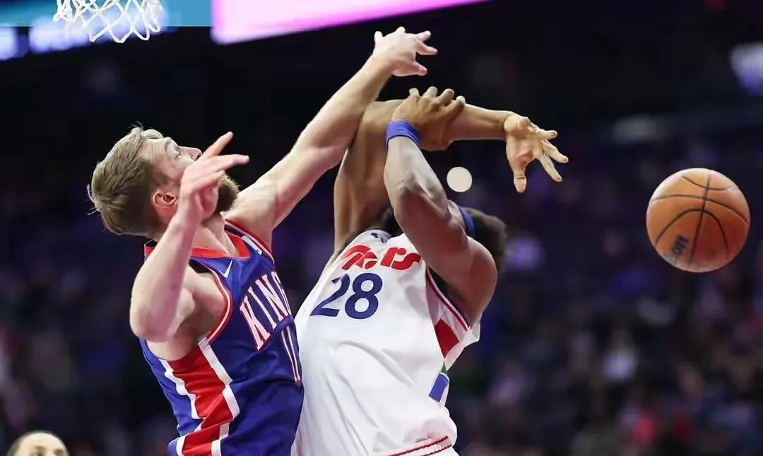 尼克斯完胜掘金，布伦森点燃赛场